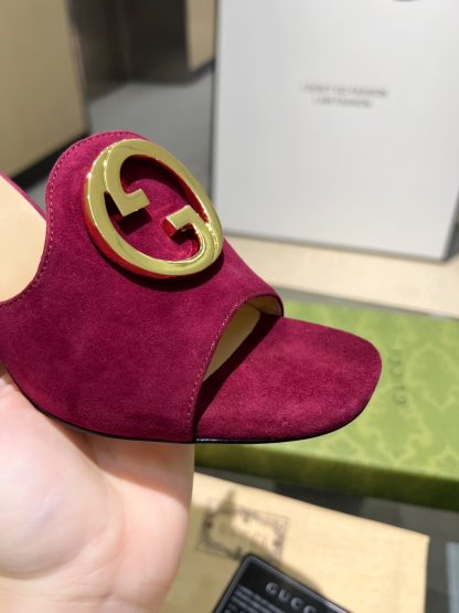 Gucci's classic high-heeled slippers are a must-have for summer - Image 9