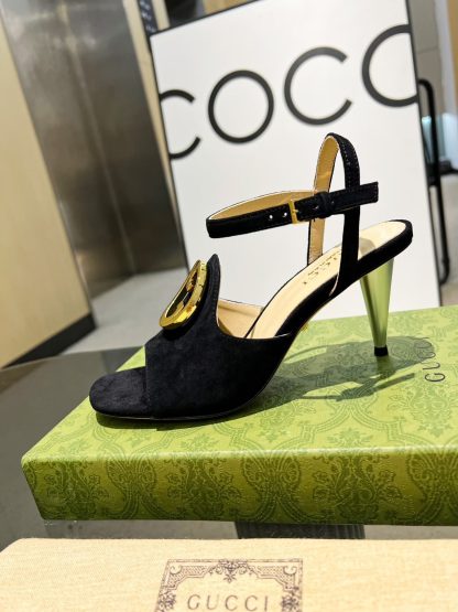 Gucci's classic high-heeled slippers are a must-have for summer - Image 10