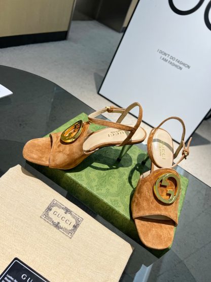 Gucci's classic high-heeled slippers are a must-have for summer - Image 10