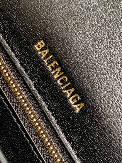 Balenciaga hourglass bag - Image 9