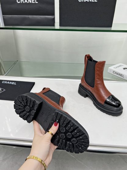 Chanel embroidered thick-soled brown versatile Chelsea boots - Image 9