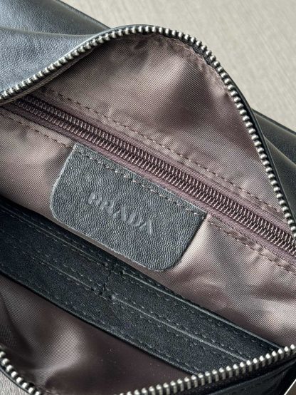 Prada hot-selling clutch bag - Image 9