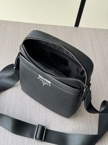 Prada elegant crossbody bag - Image 9
