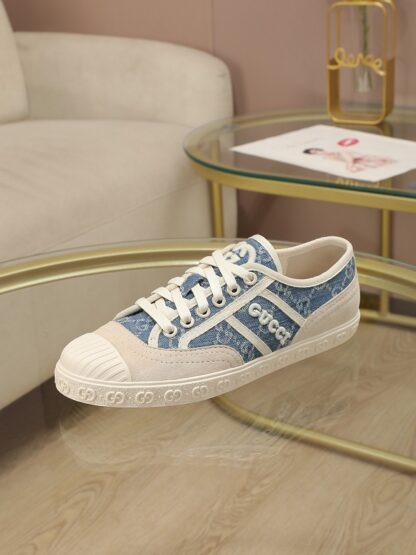 Gucci Double G embroidered low-top lace-up fashion sneakers - Image 9