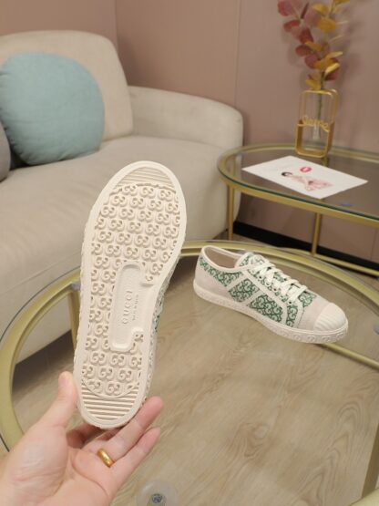Gucci Double G embroidered low-top lace-up fashion sneakers - Image 9
