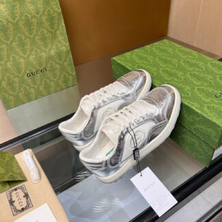 Gucci Early Spring Latest Hot 80 Couples Casual Retro Distressed White Shoes
