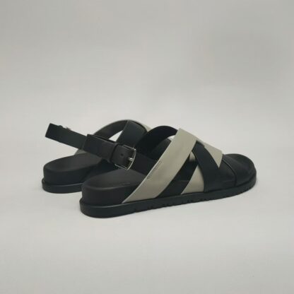 Hermès black and grey couple's woven sandals - Image 9