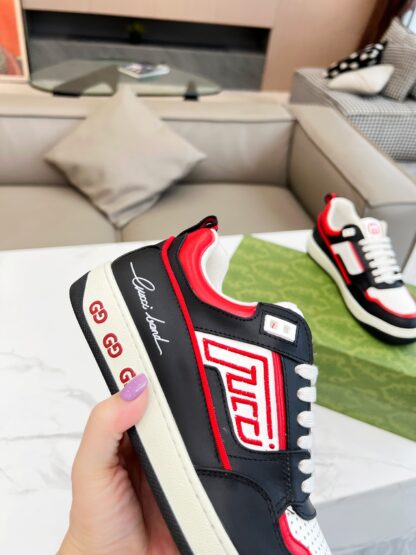 Gucci's latest hot-selling sneakers for couples - Image 9