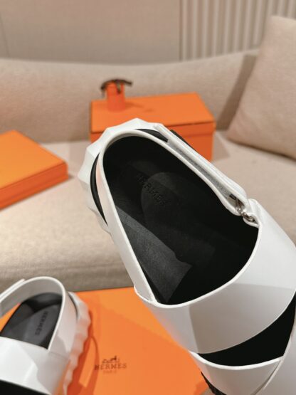 Hermès soft calfskin white casual cross-slippers - Image 9