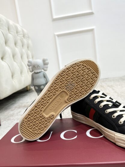 Gucci Lido series distressed casual shoes - Image 10