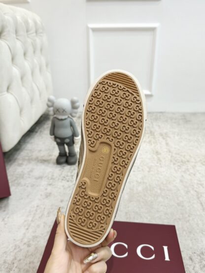 Gucci Lido series distressed casual shoes - Image 9