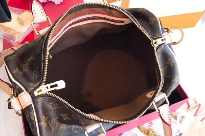 Louis Vuitton Speedy Handbag - Image 9