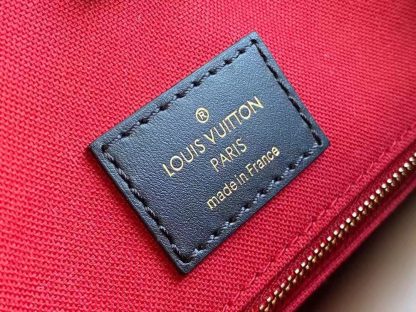 Louis Vuitton Onthego Medium Bag with Long Shoulder Strap in Black Leather - Image 9