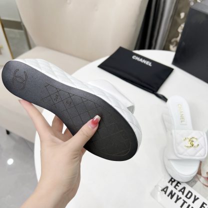 Chanel white spring and summer series European and American catwalk new slippers heel height 6.5 - Image 9