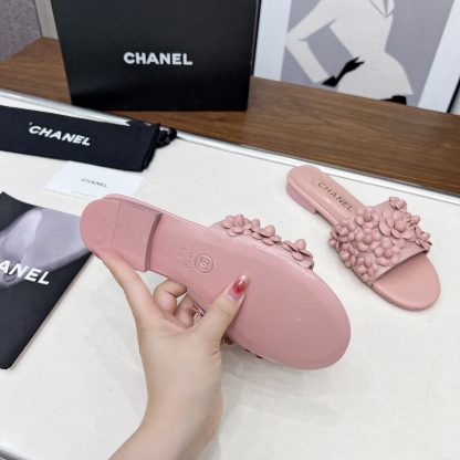 Chanel spring and summer pink delicate shoes and custom flower sandals Heel height 1.5cm - Image 9