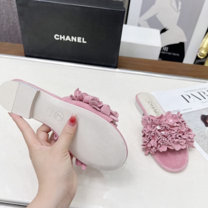 Chanel Spring/Summer Dance Shoes Collection Pink Retro Printed Brick Slippers - Image 9