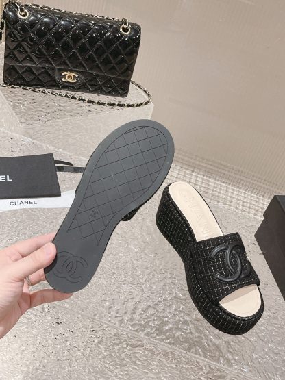 Chanel summer classic black double c design stylish and comfortable slippers front 3cm back 7cm - Image 9