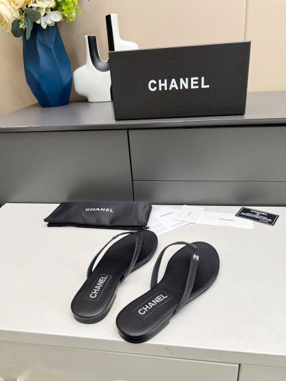 Chanel Spring/Summer New Black Leather Outsole Flip-Flops - Image 9
