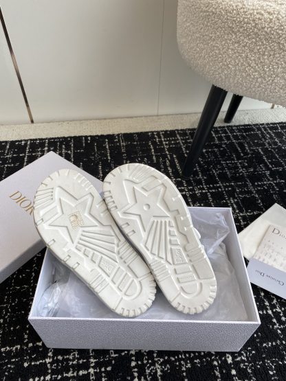 Dior white Velcro strap woven flat sandals - Image 9