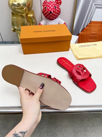 Louis Vuitton's new hollow slippers - Image 8