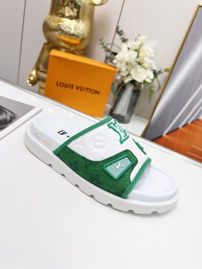 Louis Vuitton luxury men and women couple slippers - Image 9