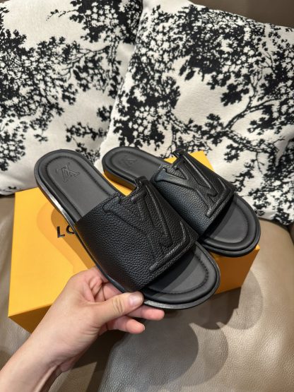 Louis Vuitton full leather slippers - Image 9
