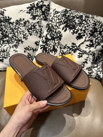 Louis Vuitton full leather slippers - Image 9