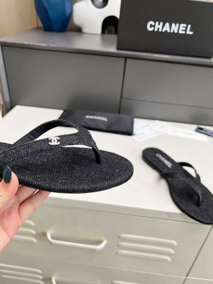 Chanel Spring/Summer Black Leather Denim Flip-Flops - Image 9