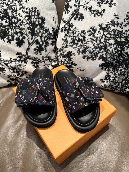 Louis Vuitton Couple's Small Backpack and Four-Color Slippers - Image 9