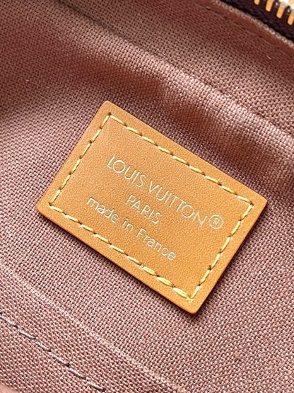 Louis Vuitton M14013DANUBE Second-hand Messenger Bag - Image 9