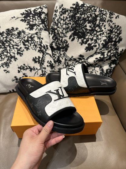 Louis Vuitton cowhide flip flops - Image 9
