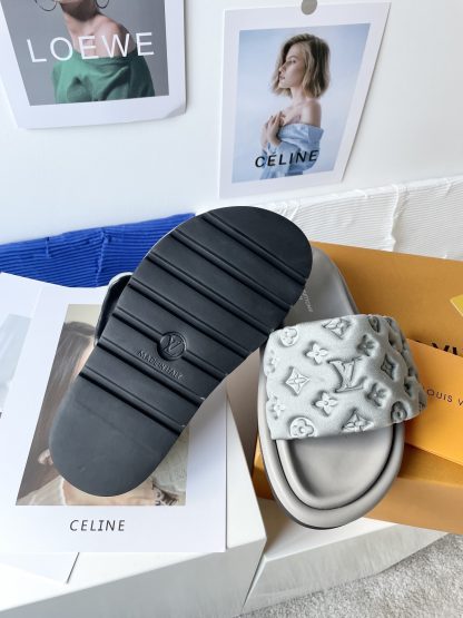 Louis Vuitton Velcro Embossed Slippers - Image 9