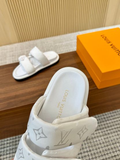 Louis Vuitton classic old pattern slippers - Image 9