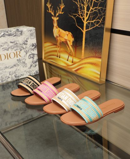 Dior embroidered lettering flip flops - Image 9