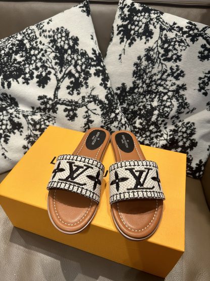 Louis Vuitton New Classic Slippers with Embroidery - Image 9