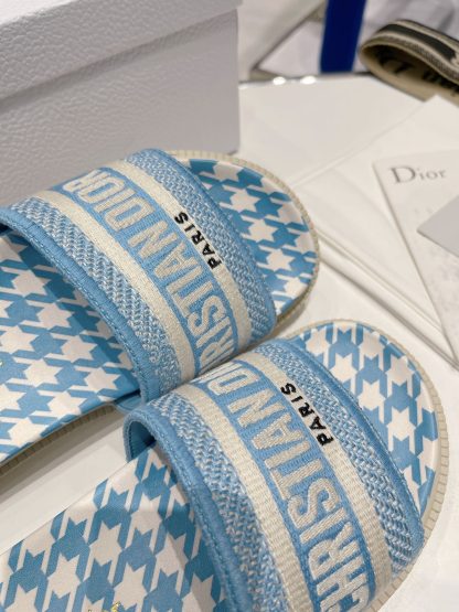 Dior new thick-soled embroidered sandals - Image 9