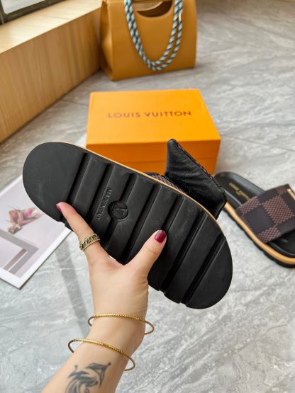 Louis Vuitton Pool Pillow Comfort Slide Sandals - Image 9