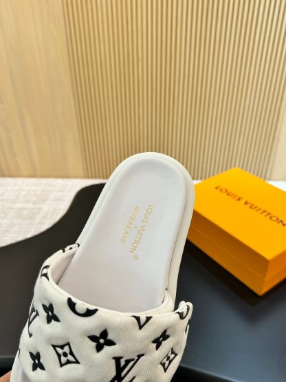 Louis Vuitton Pool Pillow Comfort Slide Sandals - Image 9