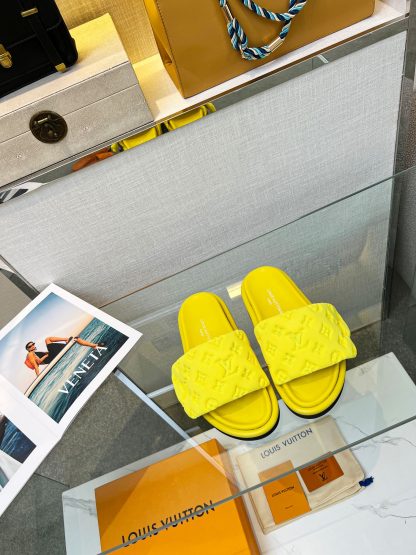Louis Vuitton Pool Pillow Comfort Slide Sandals - Image 9