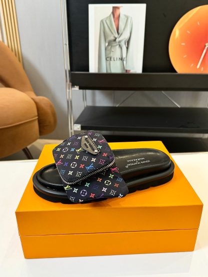 Louis Vuitton Pool Pillow Comfort Slide Sandals - Image 9