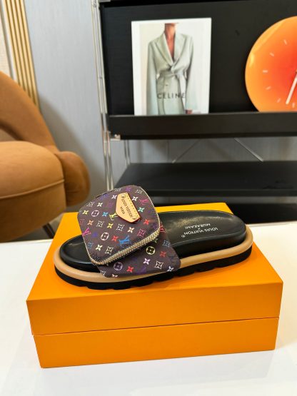 Louis Vuitton Pool Pillow Comfort Slide Sandals - Image 10
