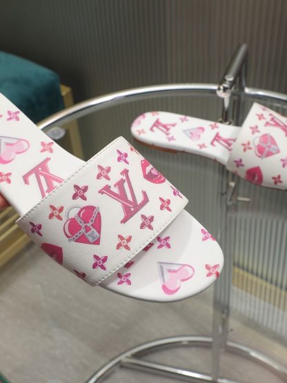 Louis Vuitton low-top flip flops - Image 10