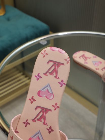 Louis Vuitton low-top flip flops - Image 10