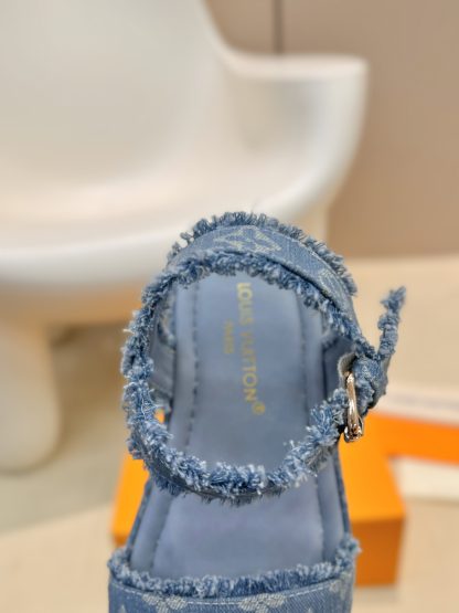 Louis Vuitton's latest stylish casual platform sandals - Image 9