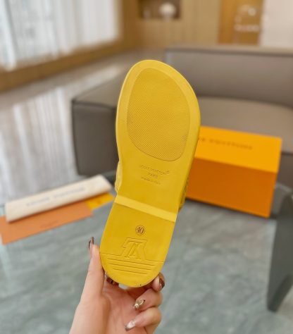 Louis Vuitton embossed grained leather slippers - Image 9