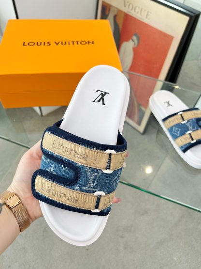 Louis Vuitton high-end men's summer slippers - Image 9