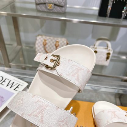 Louis Vuitton Spring and Summer New Slippers - Image 9