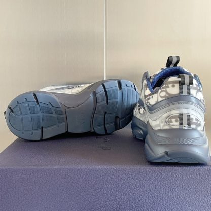 Dior B22 series dad shoes - Image 9