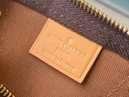 Louis Vuitton Classic Speedy Bag - Image 9