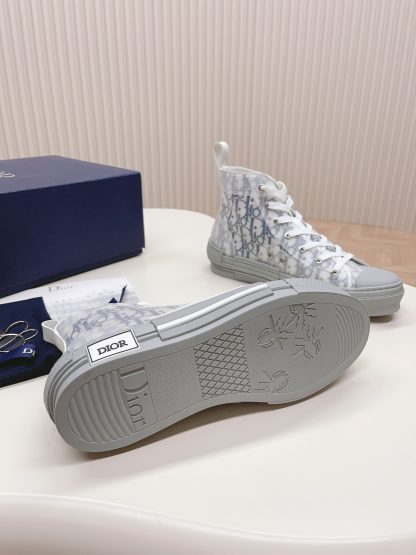 Dior KAWS heavyweight collaborative high-top casual shoes - Image 9